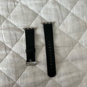 Black Leather Apple Series 5 40MM Band